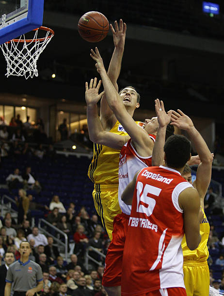 也会在战术 也会在战术