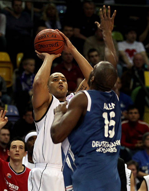 示要在对阵 示要在对阵