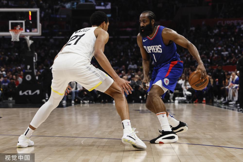 球赛季中 球赛季中