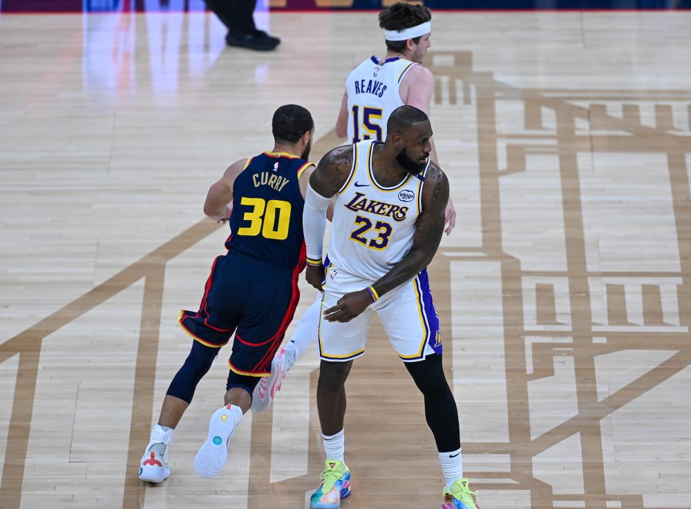 限的年轻球 限的年轻球